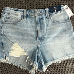 BRAND NEW Hollister jean shorts